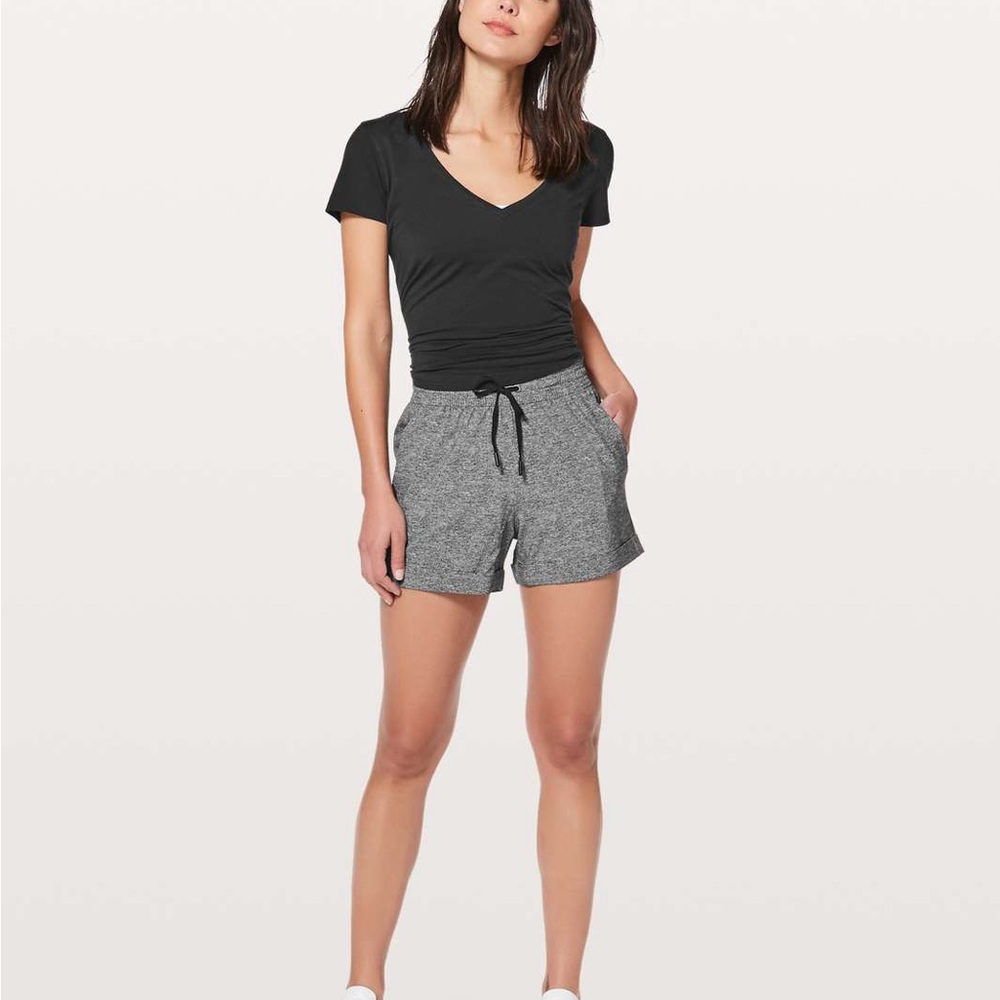 Lululemon Spring Break Away Short *4-way Stretch 3"